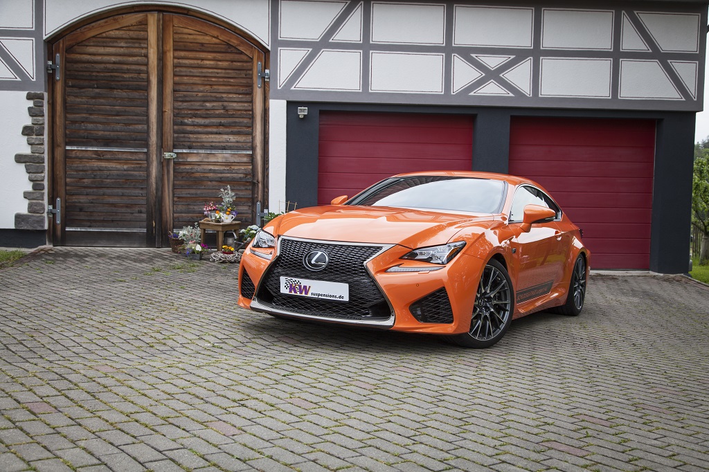 kw_v3_lexus_rc-f_standaufnahme_01_low